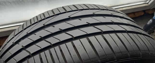 Hankook AH22 255/40 R20 101Y