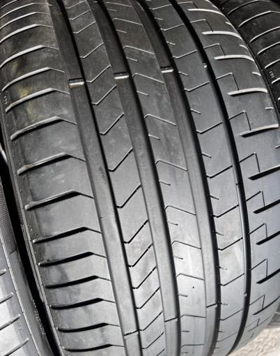 Pirelli P Zero PZ4 285/30 R21