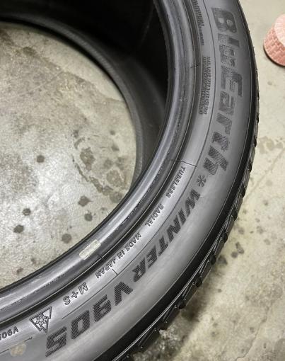 Yokohama BluEarth Winter V905 295/40 R21 111V