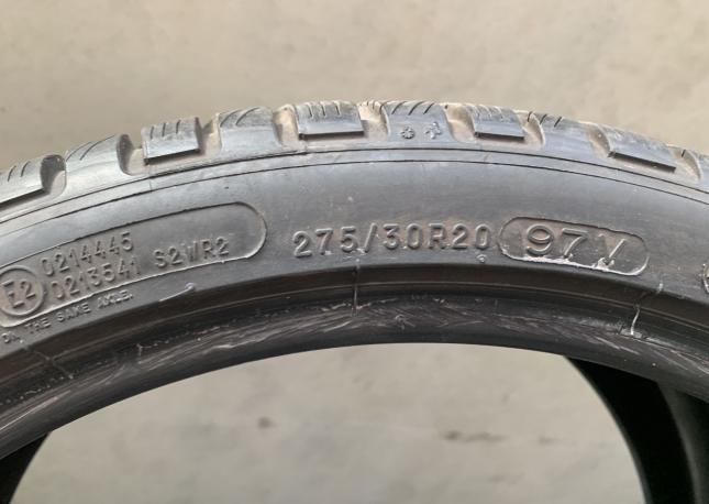 Michelin Pilot Alpin 4 245/35 R20 и 275/30 R20