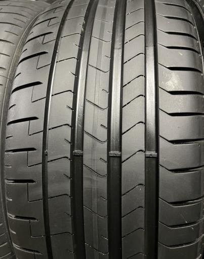 Pirelli P Zero PZ4 255/45 R19 и 285/40 R19 Y