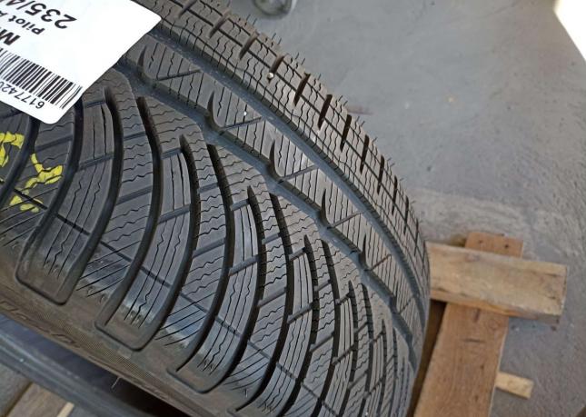 Michelin Pilot Alpin PA4 235/45 R18