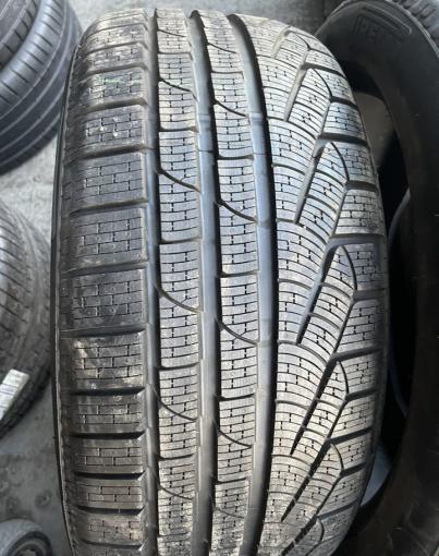 Pirelli Winter Sottozero 240 Serie II 245/45 R19 и 275/40 R19 V