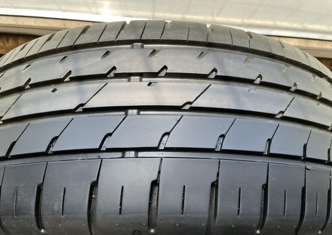 Dunlop Enasave RV504 215/55 R17 94V