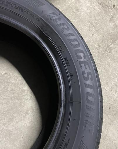 Bridgestone Dueler H/P Sport AS 215/60 R17