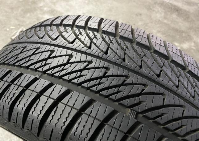 Goodyear UltraGrip 8 Performance 225/45 R17 94H