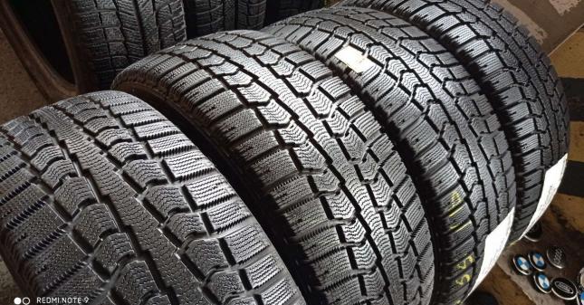 Pirelli Ice Asimmetrico Plus 205/55 R16