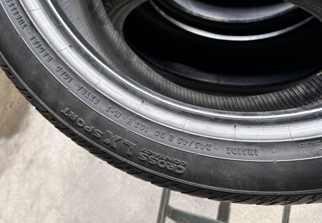 Continental ContiCrossContact LX2 245/45 R20