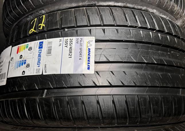 Michelin Pilot Sport 4 SUV 265/40 R21