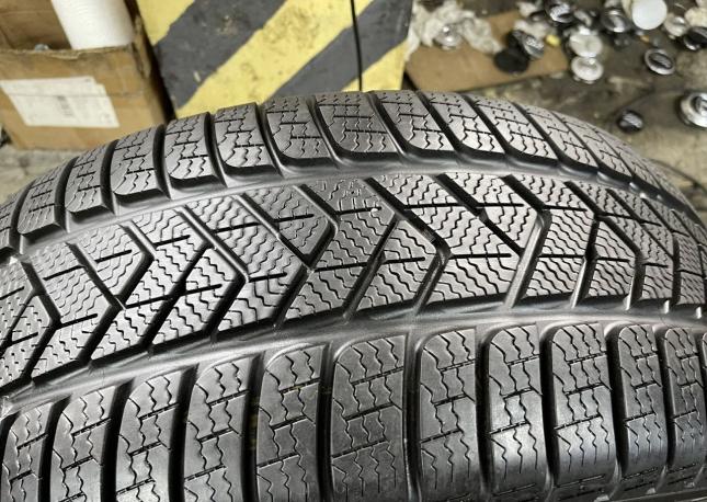 Pirelli Winter Sottozero 3 245/45 R19