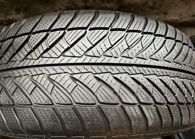 Goodyear UltraGrip 255/50 R19