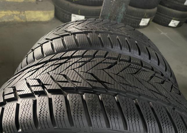 Vredestein Wintrac Xtreme S 215/40 R17