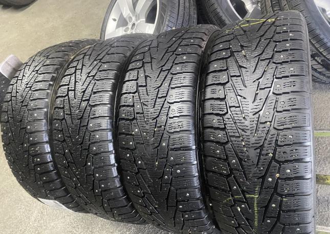 Nokian Tyres Hakkapeliitta 7 235/60 R18