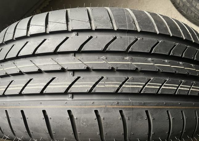 Goodyear EfficientGrip 245/45 R19 и 275/40 R19 102Y