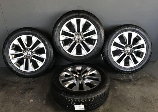 Оригинальные колеса Toyota RAV 4 R19