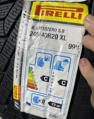 Pirelli Winter Sottozero II 245/40 R20 99V