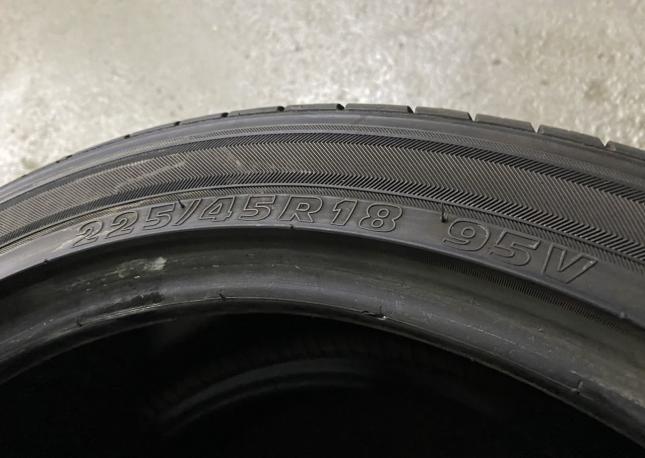 Kumho Solus KH17 225/45 R18 95V