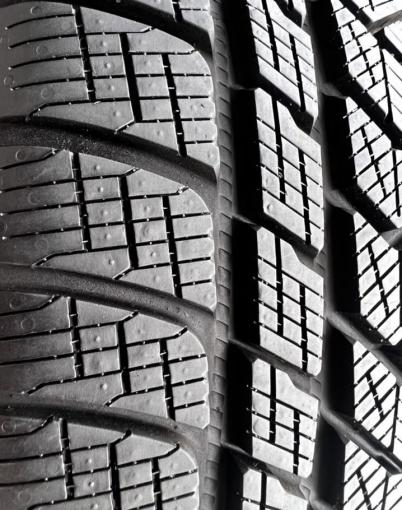 Pirelli Scorpion Winter 285/45 R21