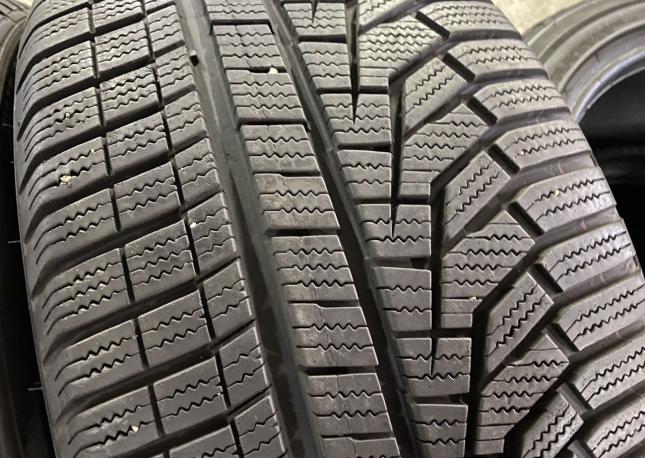 Hankook Winter I&#39;Cept Evo2 W320 235/40 R18 95V