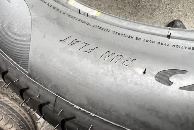 Pirelli P Zero SUV 295/45 R20