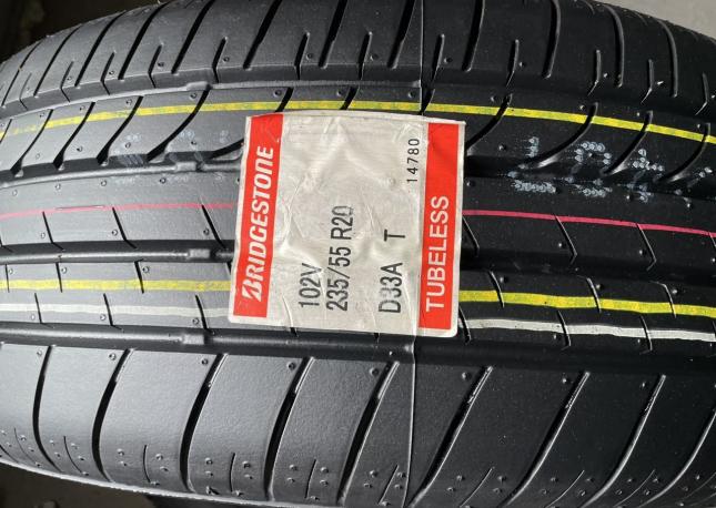 Bridgestone Dueler H/L 33A 235/55 R20 102V