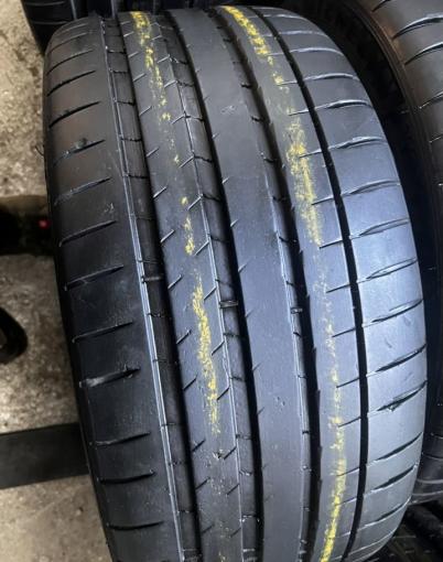 Michelin Pilot Sport 4 255/35 R19