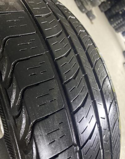 Kumho Road Venture APT KL51 235/65 R17