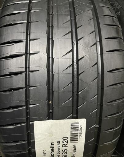 Michelin Pilot Sport 4 S 265/35 R20 94Y