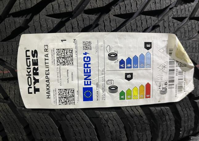 Nokian Tyres Hakkapeliitta R3 SUV 295/40 R21 111T