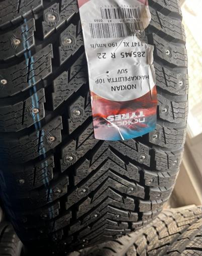 Nokian Tyres Hakkapeliitta 10 285/45 R22