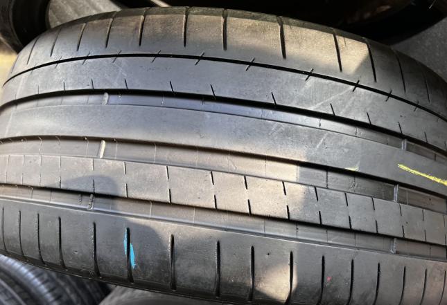 Michelin Pilot Super Sport 245/35 R21