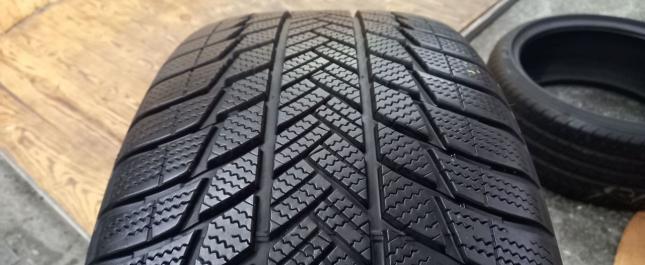 Bridgestone Blizzak LM-001 275/45 R20 110V