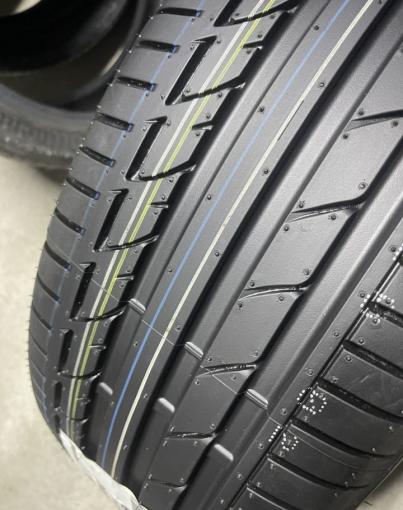 Bridgestone Potenza S001 245/45 R19 98Y