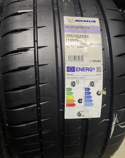 Michelin Pilot Sport 4 S 295/35 R20 105Y