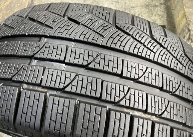 Pirelli Sottozero Winter 240 245/45 R19 102V