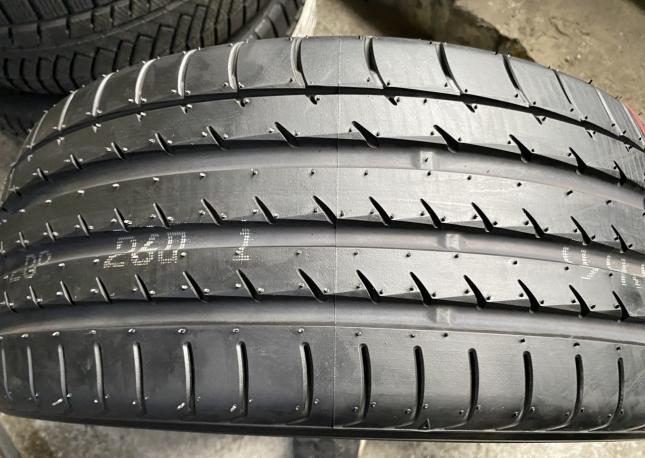 Yokohama Advan Sport V105 225/40 R19 93Y