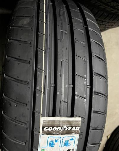 Goodyear Eagle F1 Asymmetric 3 235/50 R19