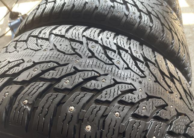 Nokian Tyres Hakkapeliitta 9 SUV 285/40 R21 109T