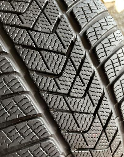 Pirelli Scorpion Winter RFT 275/40 R21 107V