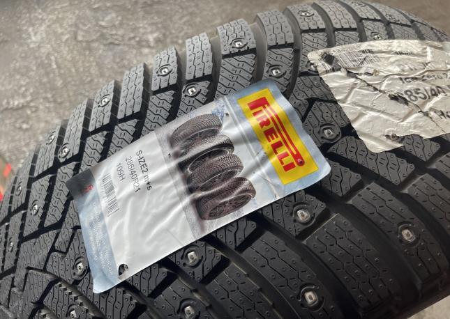 Pirelli Ice Zero 2 285/40 R21 109H