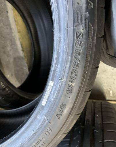 Bridgestone Potenza S005 235/35 R19