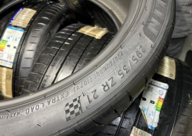 Michelin Pilot Sport 4 S 295/35 R21 107Y