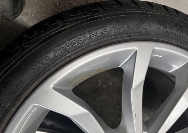 Goodyear UltraGrip Performance 245/40 R18