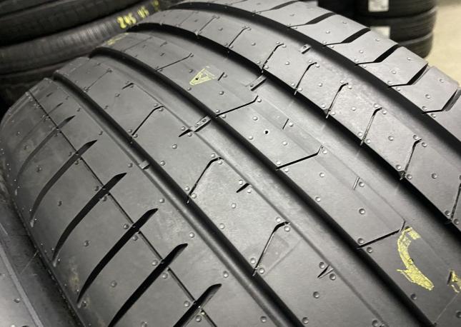 Pirelli P Zero PZ4 275/40 R21 107Y