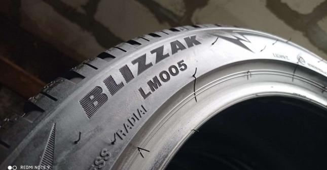 Bridgestone Blizzak LM005 DriveGuard 225/45 R18