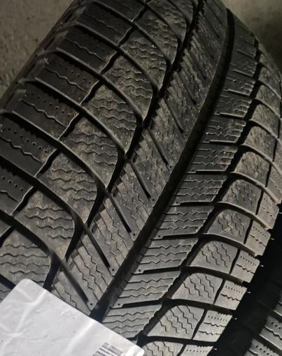 Michelin X-Ice 3 245/45 R18 100H