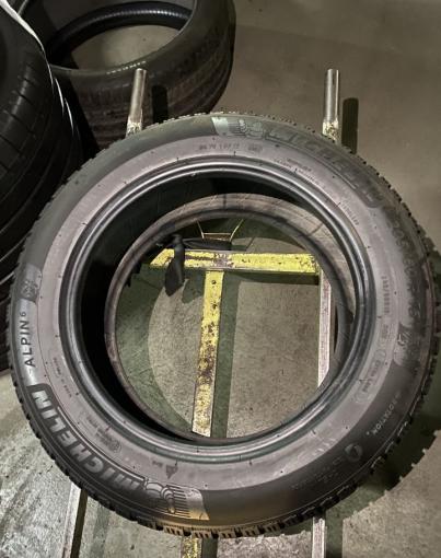 Michelin Alpin 6 205/60 R16