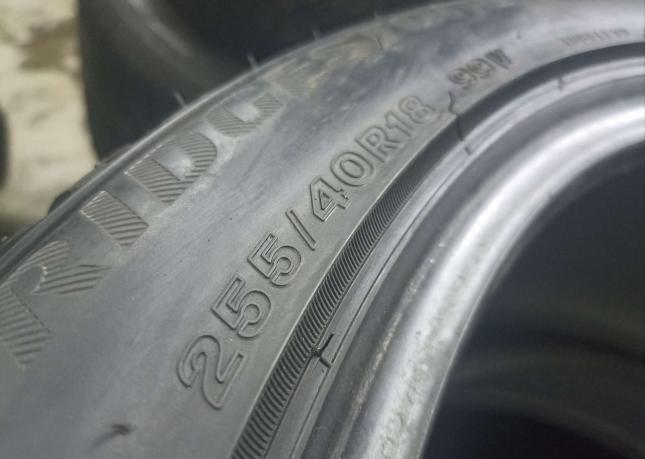 Bridgestone Blizzak LM-001 255/40 R18 и 225/45 R18