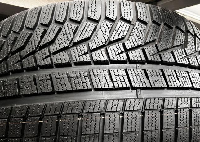 Hankook Winter I&#39;Cept Evo 3 W330 295/35 R23