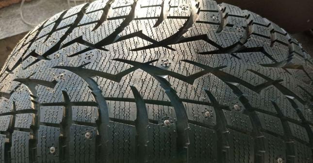 Toyo Observe G3-Ice 295/40 R21